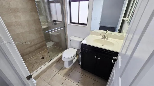 $990,000 | 10032 Northwest 87th Terrace, Doral, FL 33178