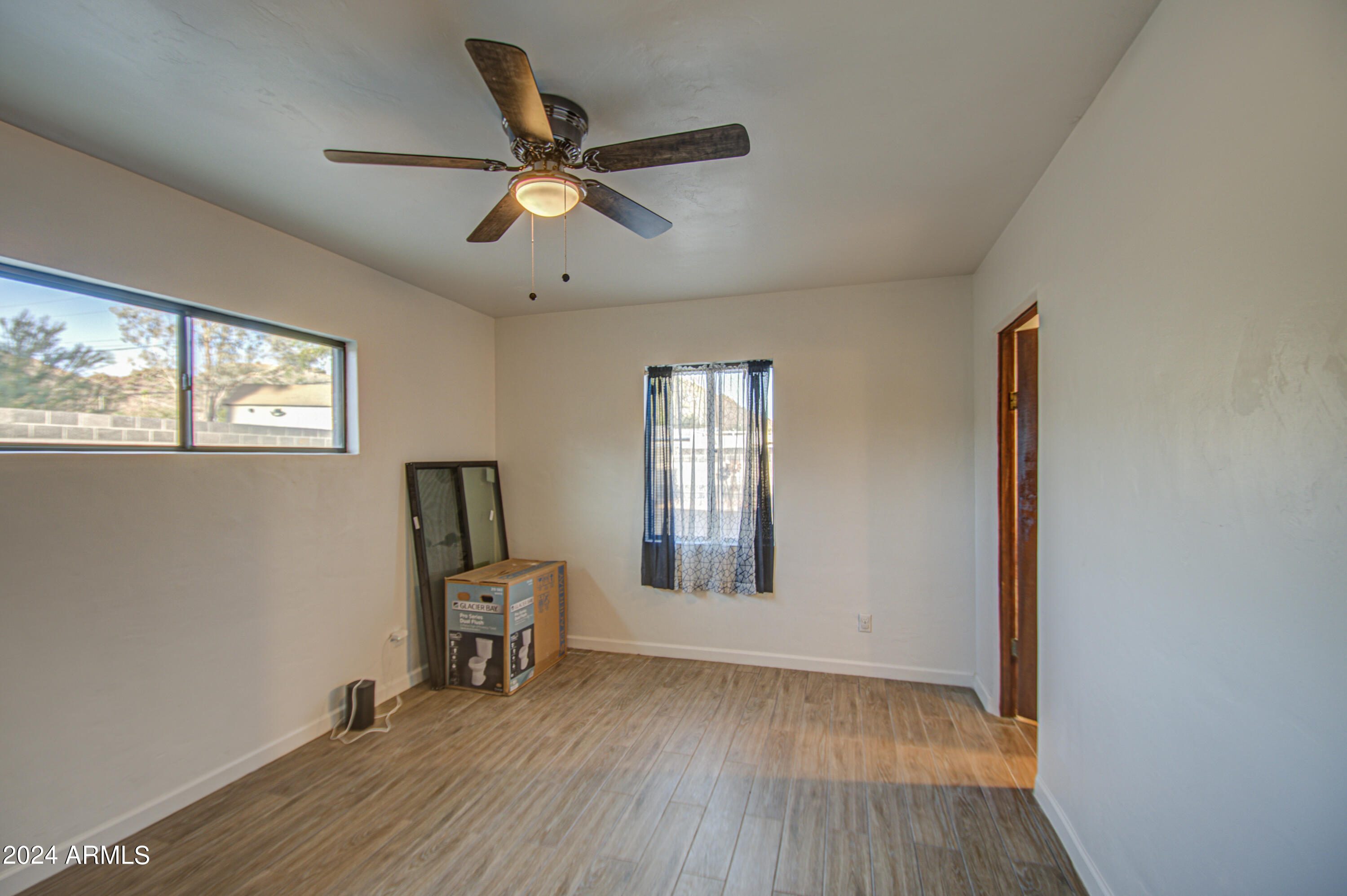 9627 North 7th Avenue Phoenix, AZ 85021 - Photo 16 of 32 Primary Bed 1