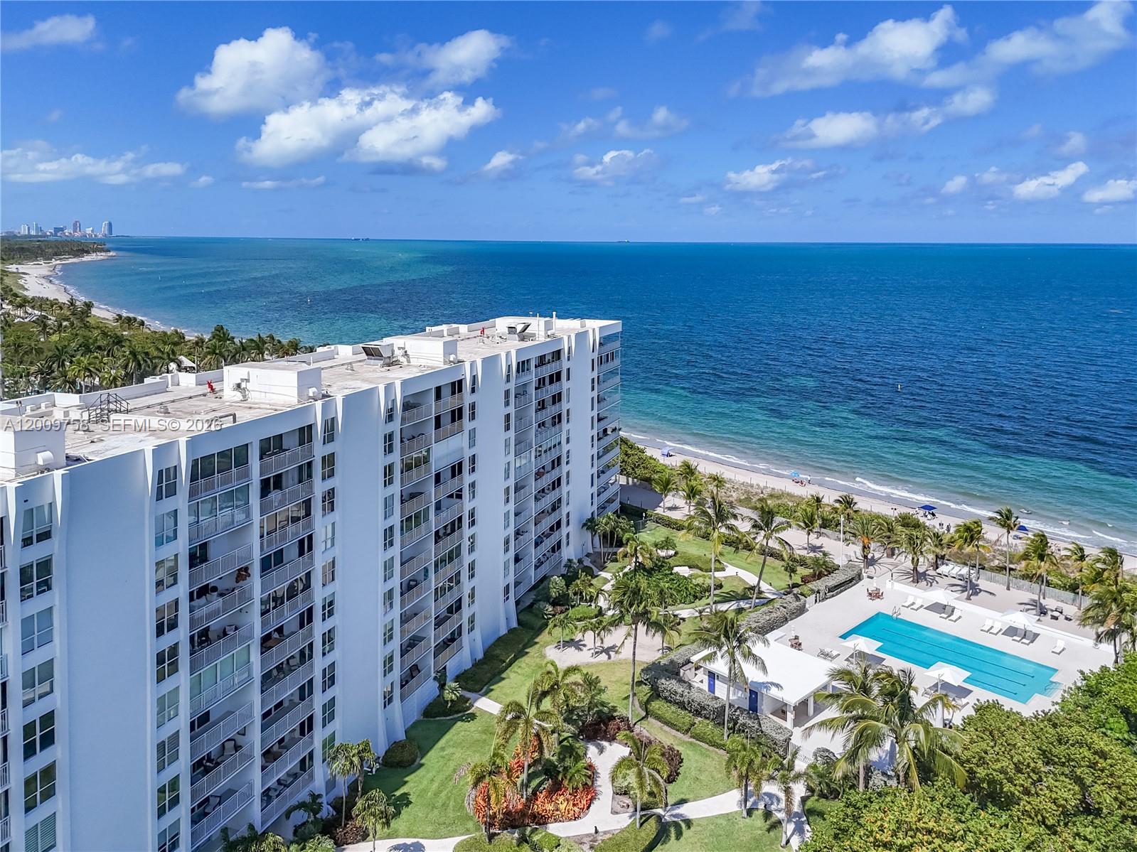 605 Ocean Drive, Unit 7L Key Biscayne, FL 33149 - Photo 37 of 38 a view of ocean with a city
