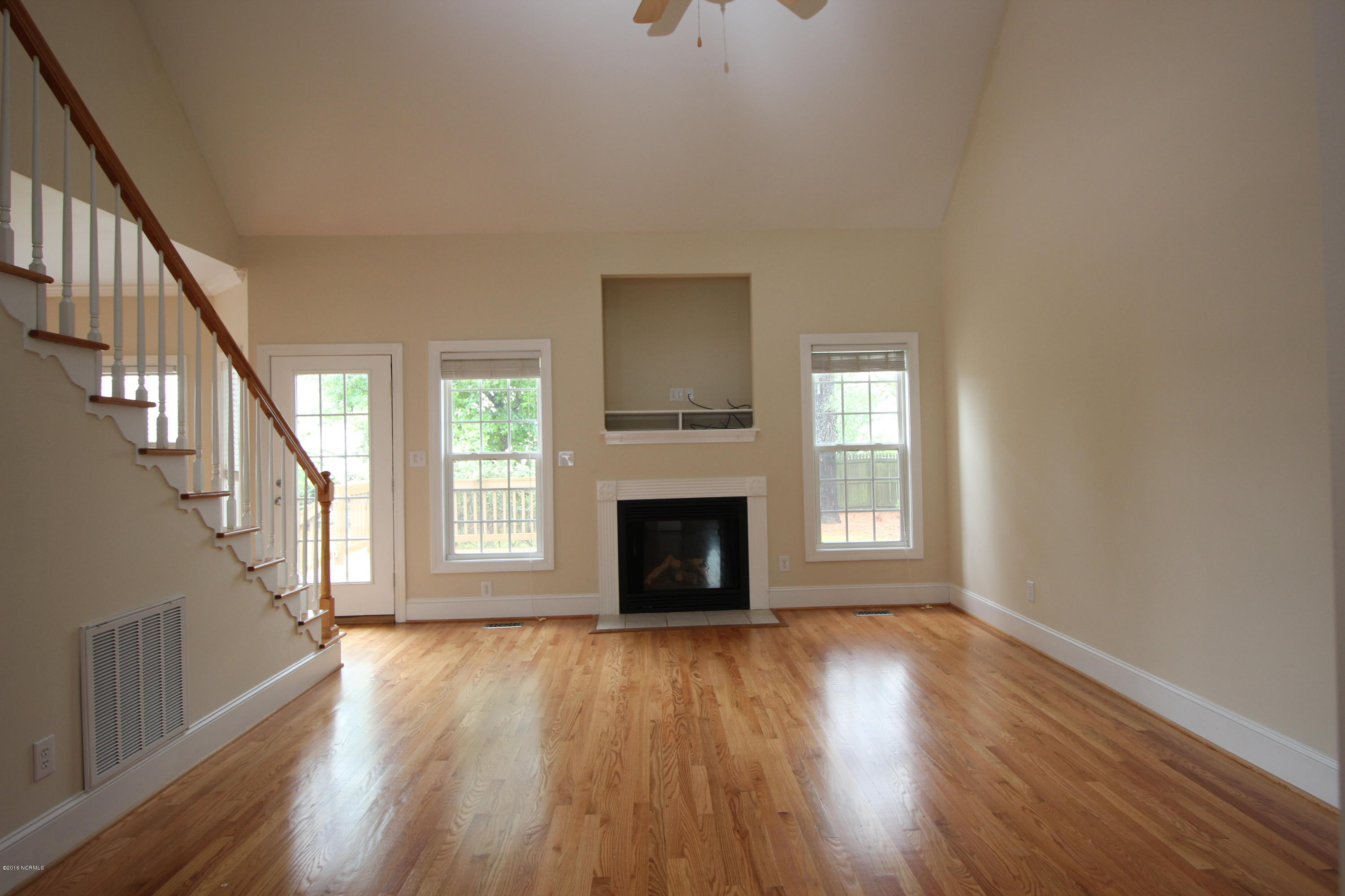 689 Tabard Road Winterville, NC 28590 - Photo 8 of 46 8