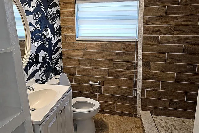 $299,898 | 821 South Solandra Drive, Orlando, FL 32807