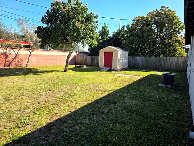 $299,898 | 821 South Solandra Drive, Orlando, FL 32807