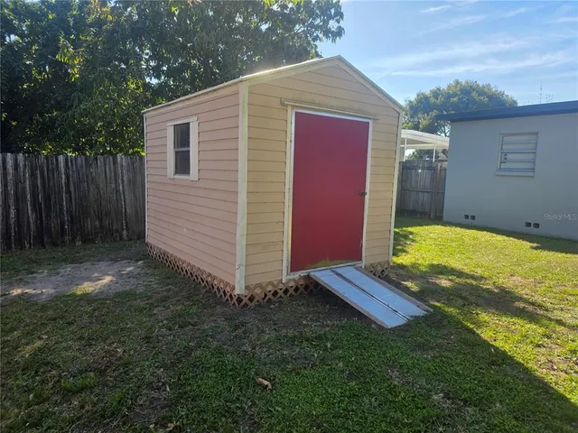 $299,898 | 821 South Solandra Drive, Orlando, FL 32807