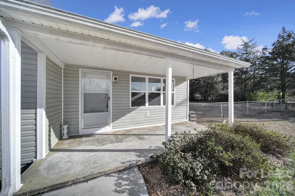 $1,675 | 1073 Rocky River Road, Lancaster, SC 29720