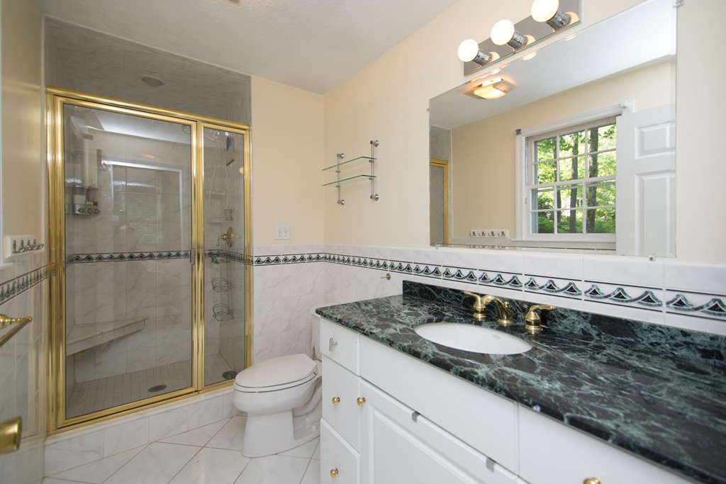 15 Bradley Road Andover, MA 01810 - Photo 11 of 21 Gallery Image 11