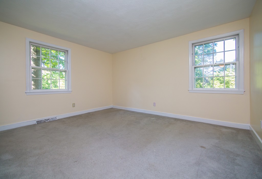15 Bradley Road Andover, MA 01810 - Photo 13 of 21 Gallery Image 13