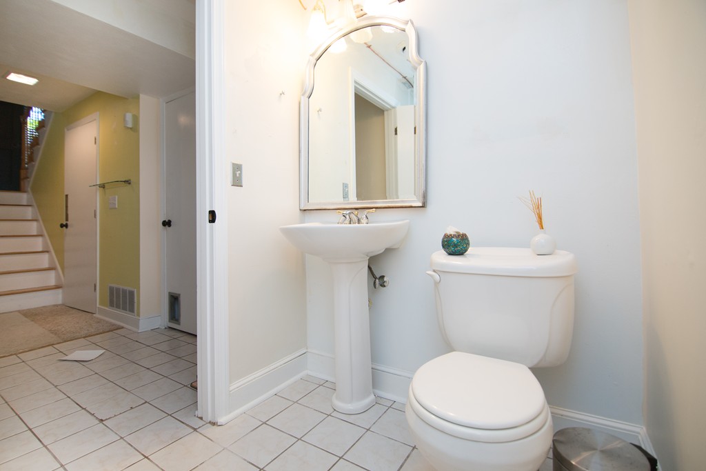 15 Bradley Road Andover, MA 01810 - Photo 15 of 21 Gallery Image 15