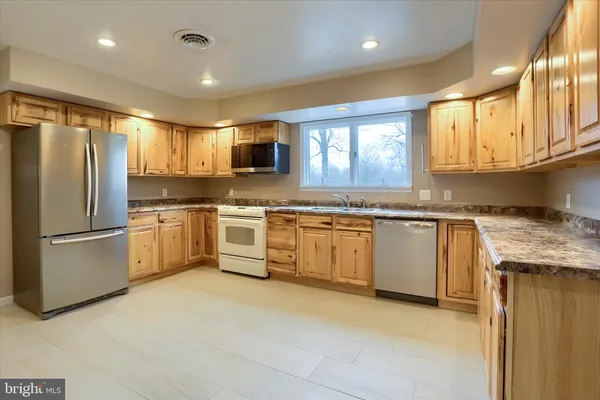$229,900 | 1548 Highway 204, Selinsgrove, PA 17870