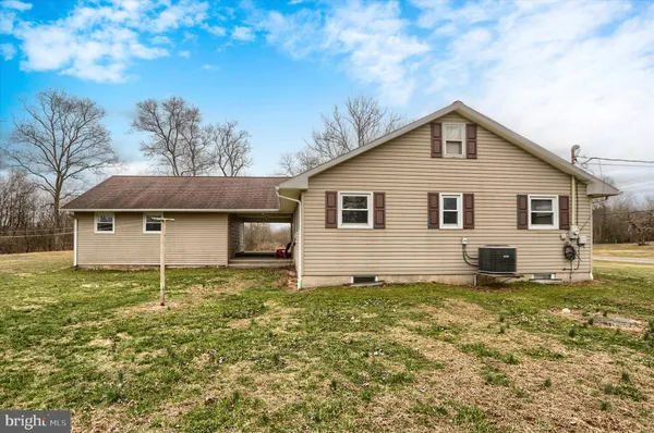 $229,900 | 1548 Highway 204, Selinsgrove, PA 17870