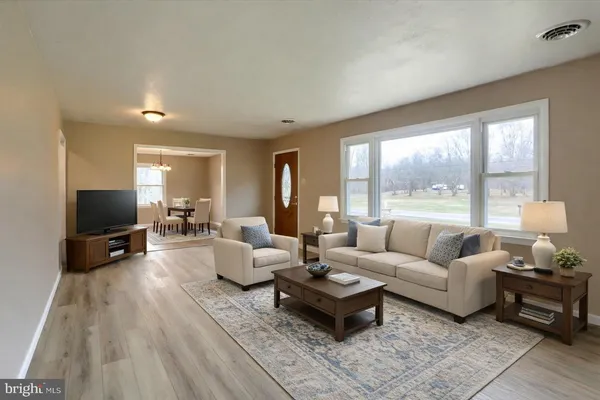 $229,900 | 1548 Highway 204, Selinsgrove, PA 17870