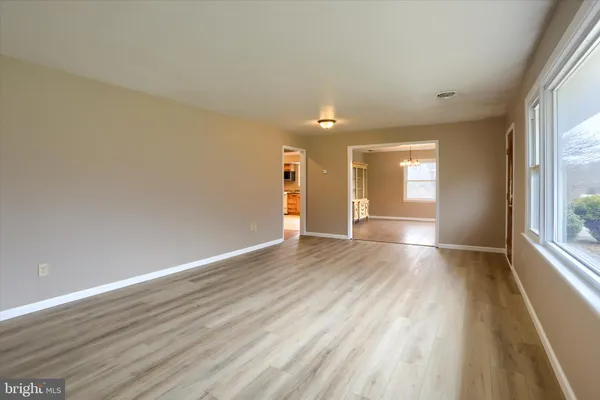 $229,900 | 1548 Highway 204, Selinsgrove, PA 17870