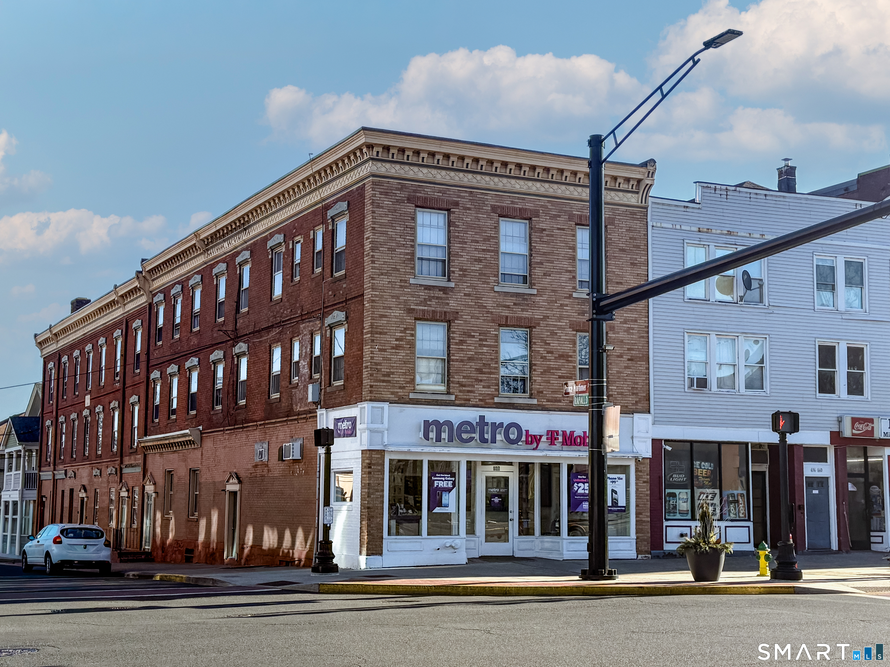 666 Main Street, Unit C2 Middletown, CT 06457 - Photo 14 of 15