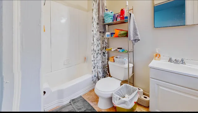 $1,350 | 666 Main Street, Unit C2, Middletown, CT 06457