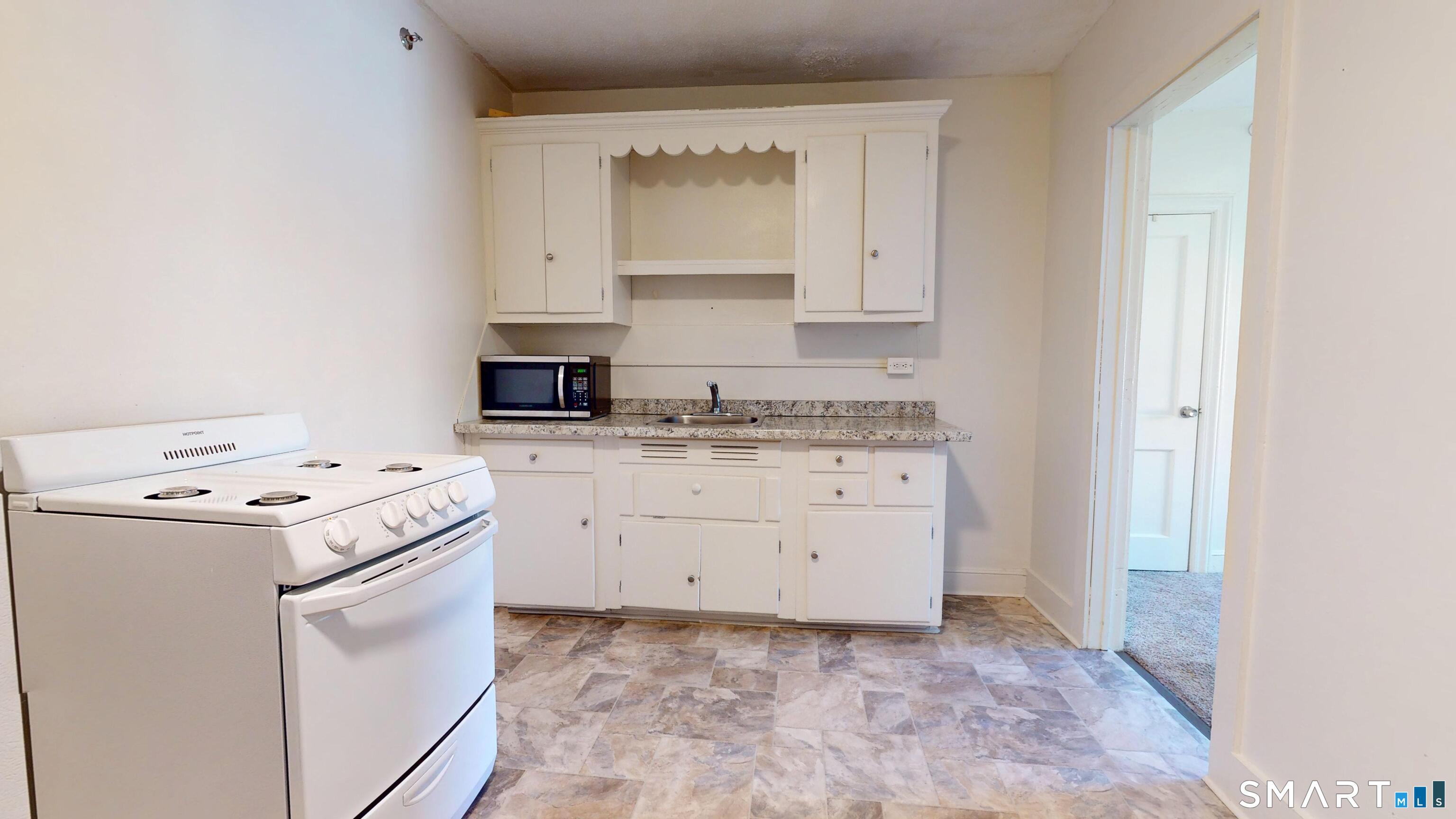 666 Main Street, Unit C2 Middletown, CT 06457 - Photo 4 of 15