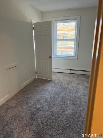 $1,350 | 666 Main Street, Unit C2, Middletown, CT 06457