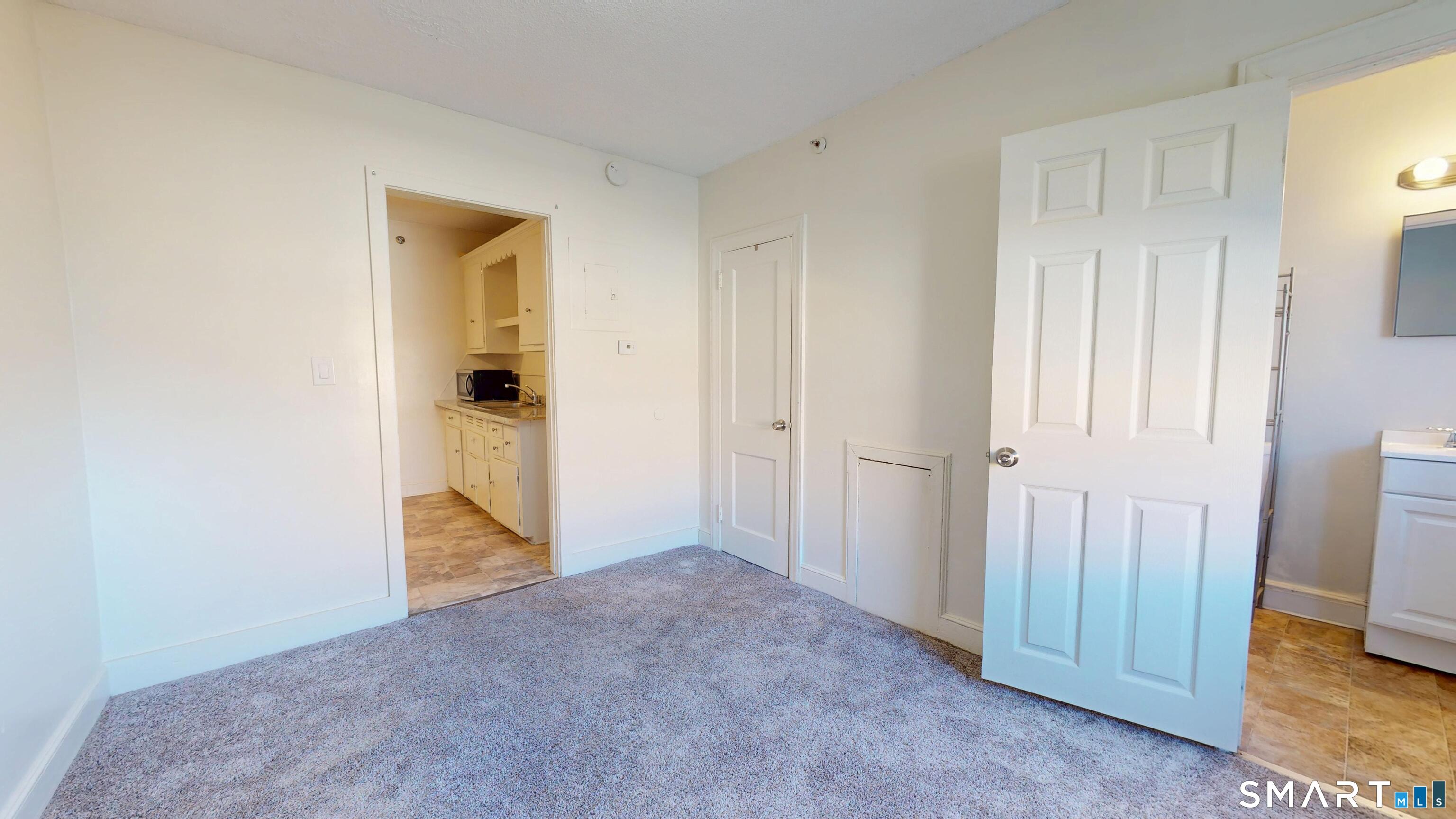 666 Main Street, Unit C2 Middletown, CT 06457 - Photo 5 of 15