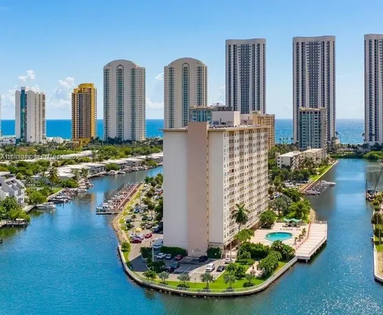 $4,000 | 500 Bayview Drive, Unit 232, Sunny Isles Beach, FL 33160