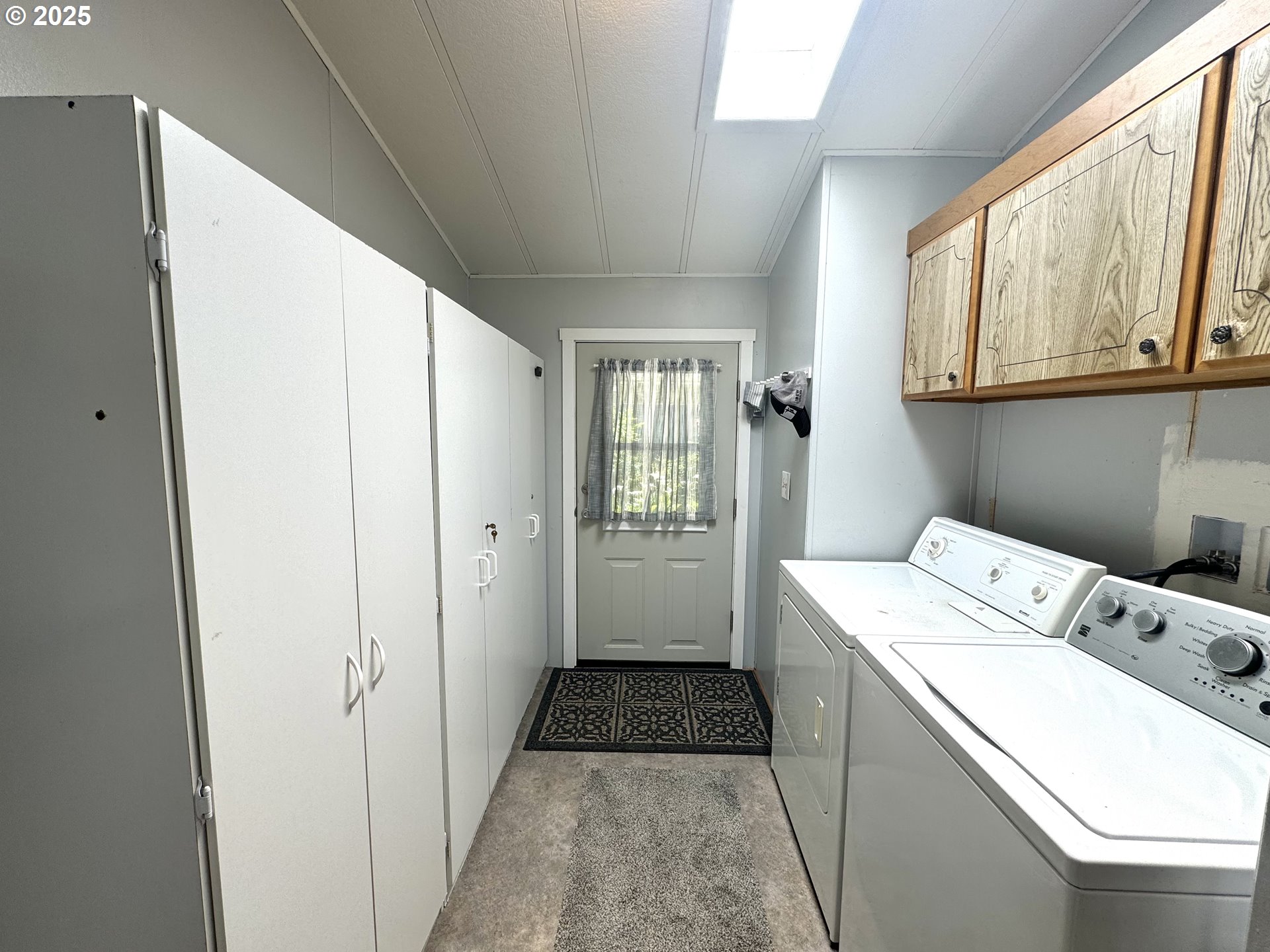 1601 Rhododendron Drive, Unit 676 Florence, OR 97439 - Photo 28 of 36 a room with storage and utility