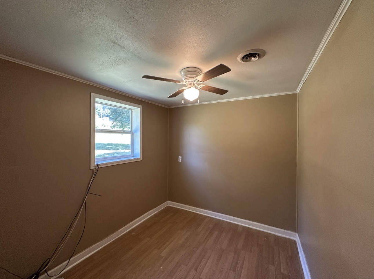 51 Ed Hankins Road Erin, TN 37061 - Photo 9 of 17 Gallery Image 9