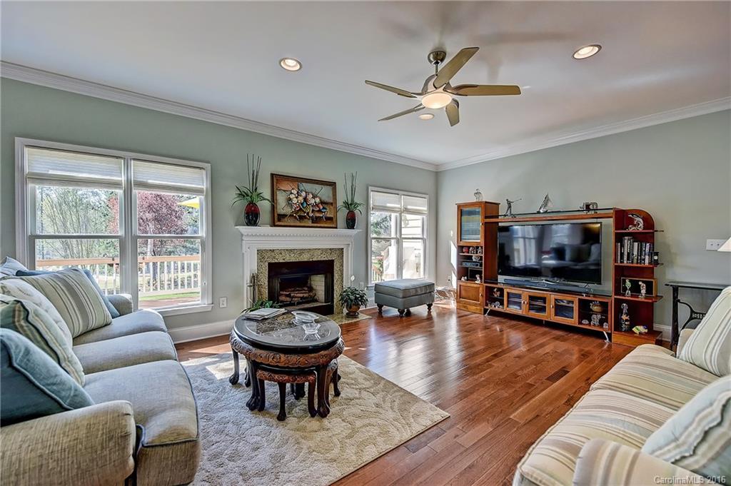 12016 Farnborough Road Huntersville, NC 28078 - Photo 5 of 24 Gallery Image 5