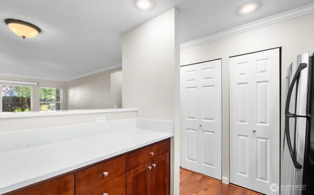 $2,900 | 25025 Southeast Klahanie Boulevard, Unit K102, Issaquah, WA 98029