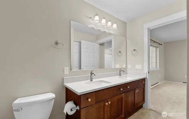 $2,900 | 25025 Southeast Klahanie Boulevard, Unit K102, Issaquah, WA 98029