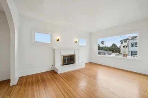 $695,000 | 240 Sunnyside Avenue, Piedmont, CA 94611