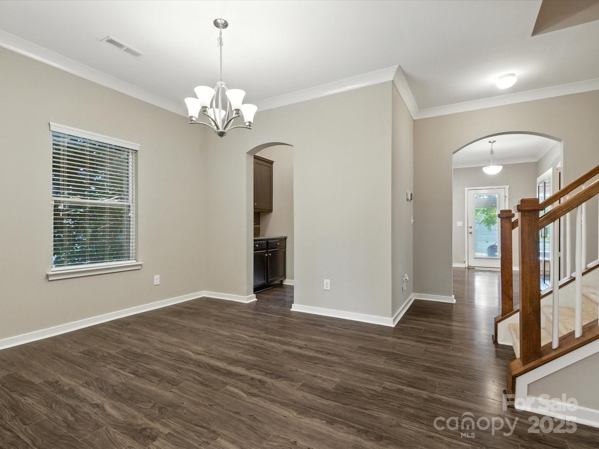 1618 Ameria Road Charlotte, NC 28215 - Photo 6 of 37 Gallery Image 6