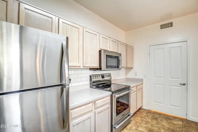 $1,695 | 11260 North 92nd Street, Unit 1134, Scottsdale, AZ 85260