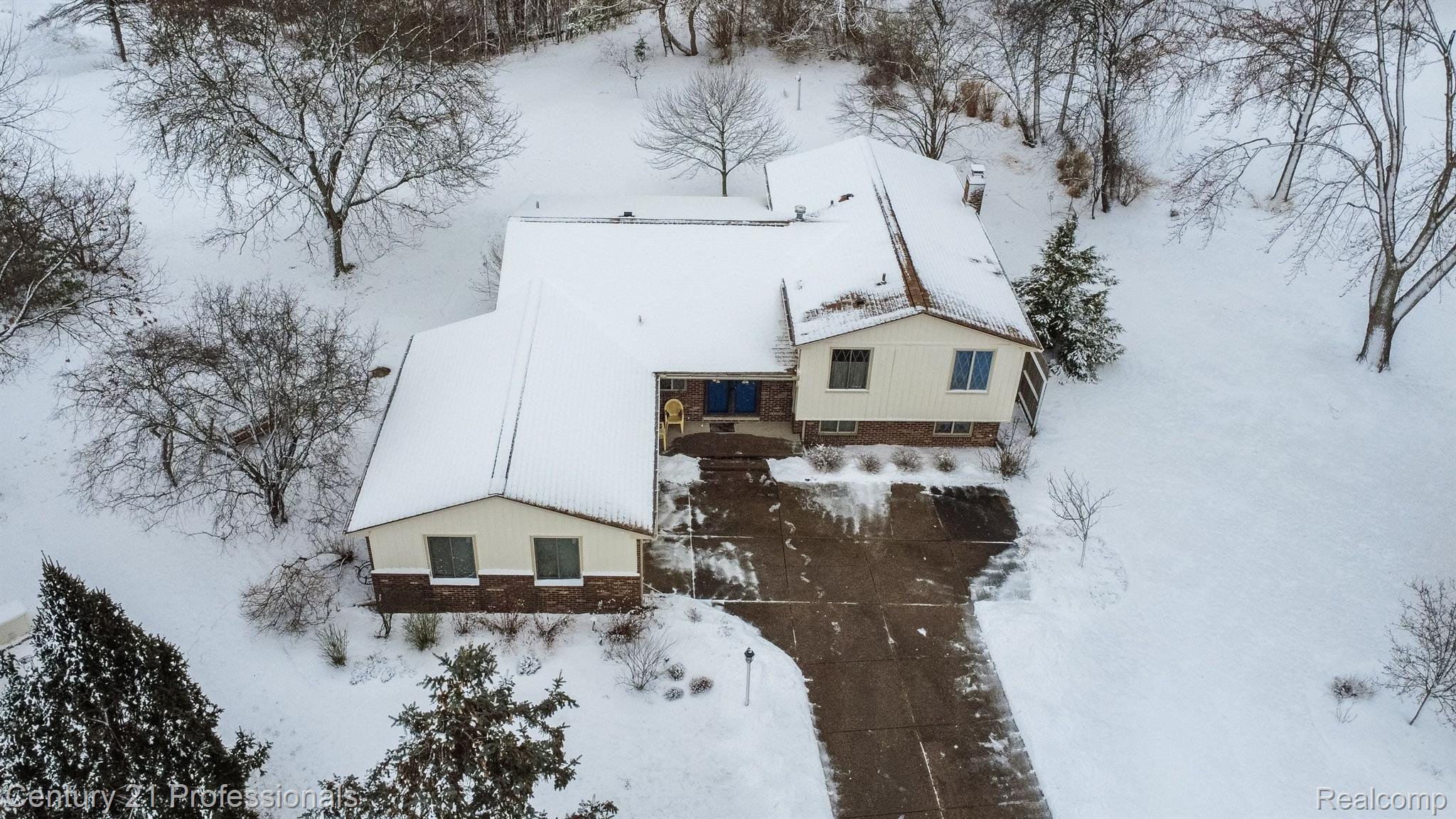 573 Lockmoore Court Rochester, MI 48307 - Photo 50 of 59 Gallery Image 50