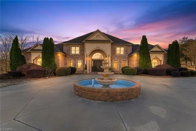 $875,000 | 450 Beaver Creek Road, Lexington, NC 27295