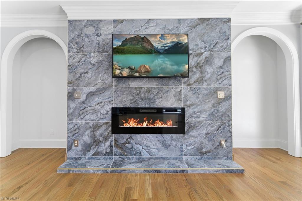 450 Beaver Creek Road Lexington, NC 27295 - Photo 20 of 50 Main Level Living Room