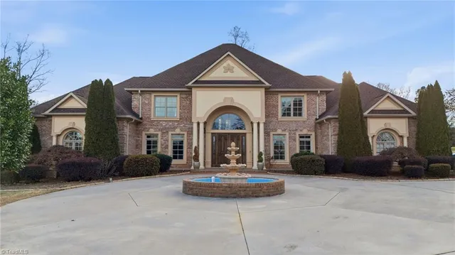 $875,000 | 450 Beaver Creek Road, Lexington, NC 27295