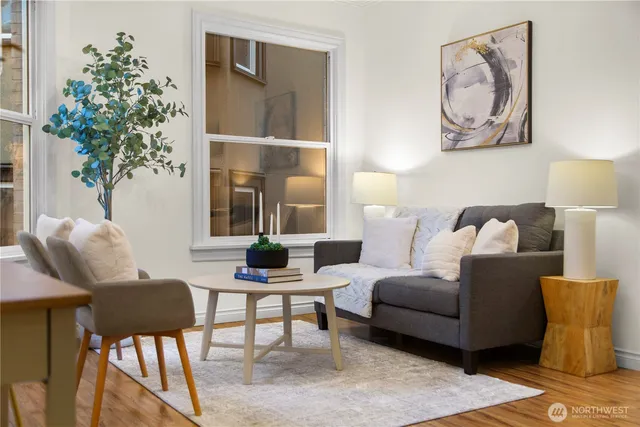 $279,950 | 1726 15th Avenue, Unit 14, Seattle, WA 98122