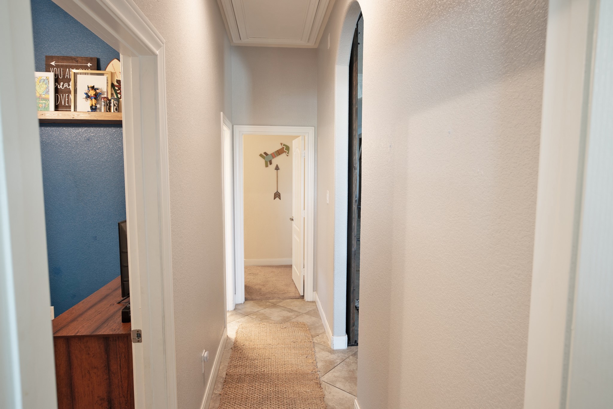 1283 Laurel Lane Angleton, TX 77515 - Photo 40 of 40 Split floor plan, Hallway to the 3 Bedrooms & Main Bath