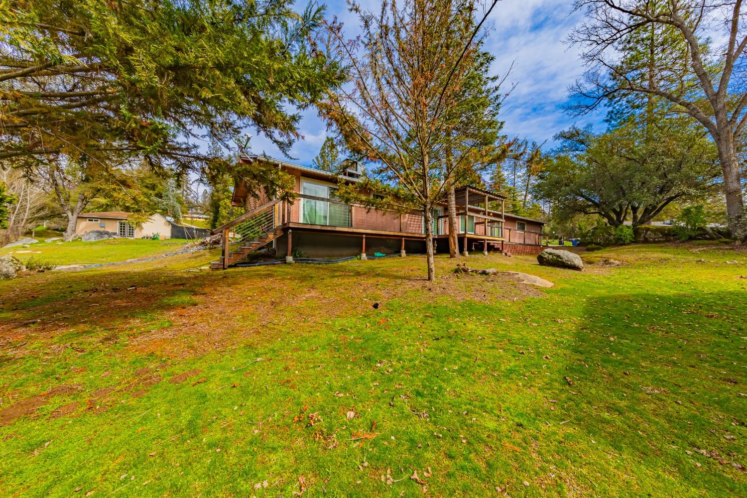 40276 Redbud Drive Oakhurst, CA 93644 - Photo 2 of 45