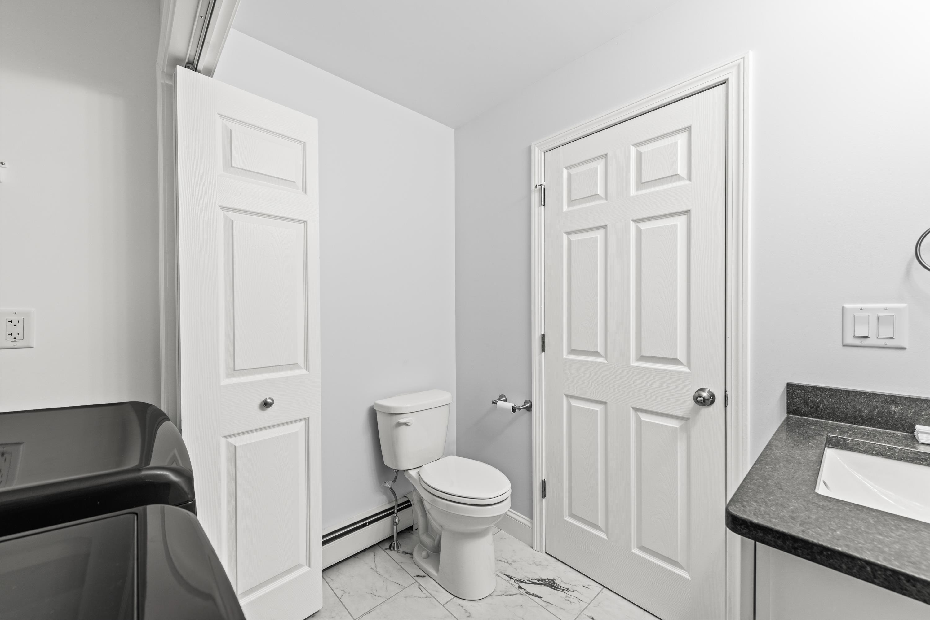 14 Davis Road Merrimack, NH 03054 - Photo 20 of 48 Gallery Image 20