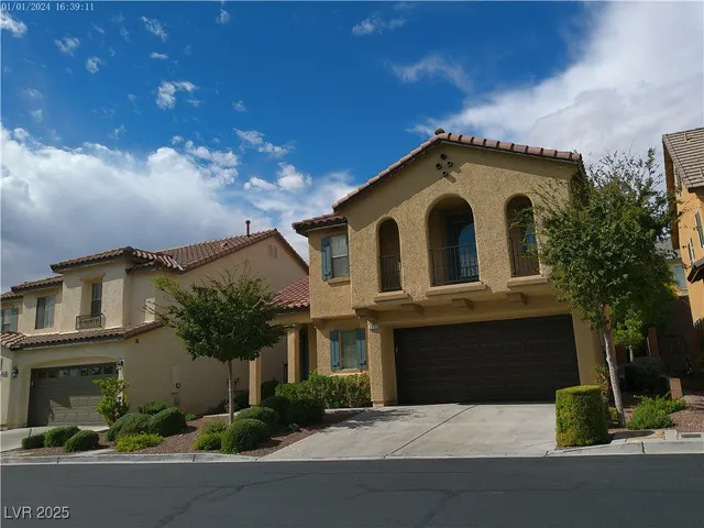 $2,100 | 7051 Oakwood Pines Court, Las Vegas, NV 89166