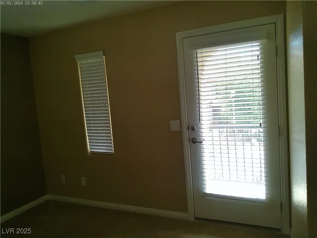 $2,100 | 7051 Oakwood Pines Court, Las Vegas, NV 89166
