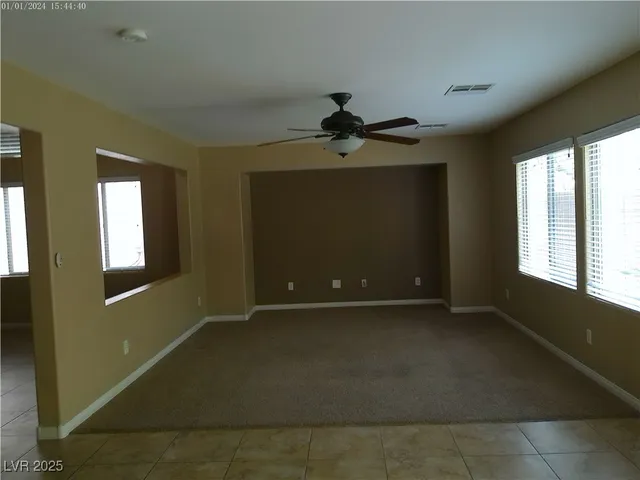 $2,100 | 7051 Oakwood Pines Court, Las Vegas, NV 89166