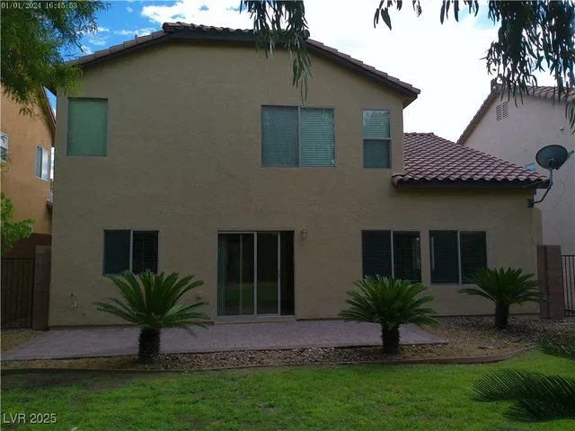 $2,100 | 7051 Oakwood Pines Court, Las Vegas, NV 89166