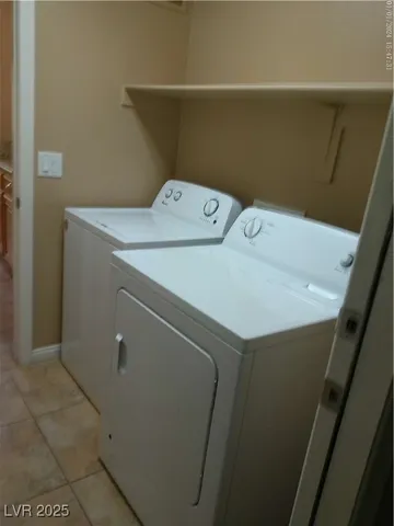 $2,100 | 7051 Oakwood Pines Court, Las Vegas, NV 89166