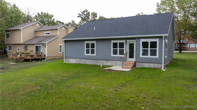 $380,000 | 39 Buckingham Drive, Camdenton, MO 65020