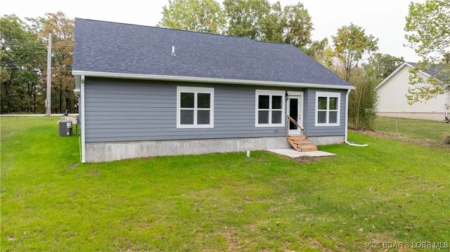 $369,000 | 39 Buckingham Drive, Camdenton, MO 65020