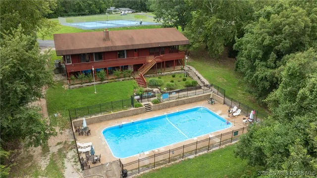 $380,000 | 39 Buckingham Drive, Camdenton, MO 65020