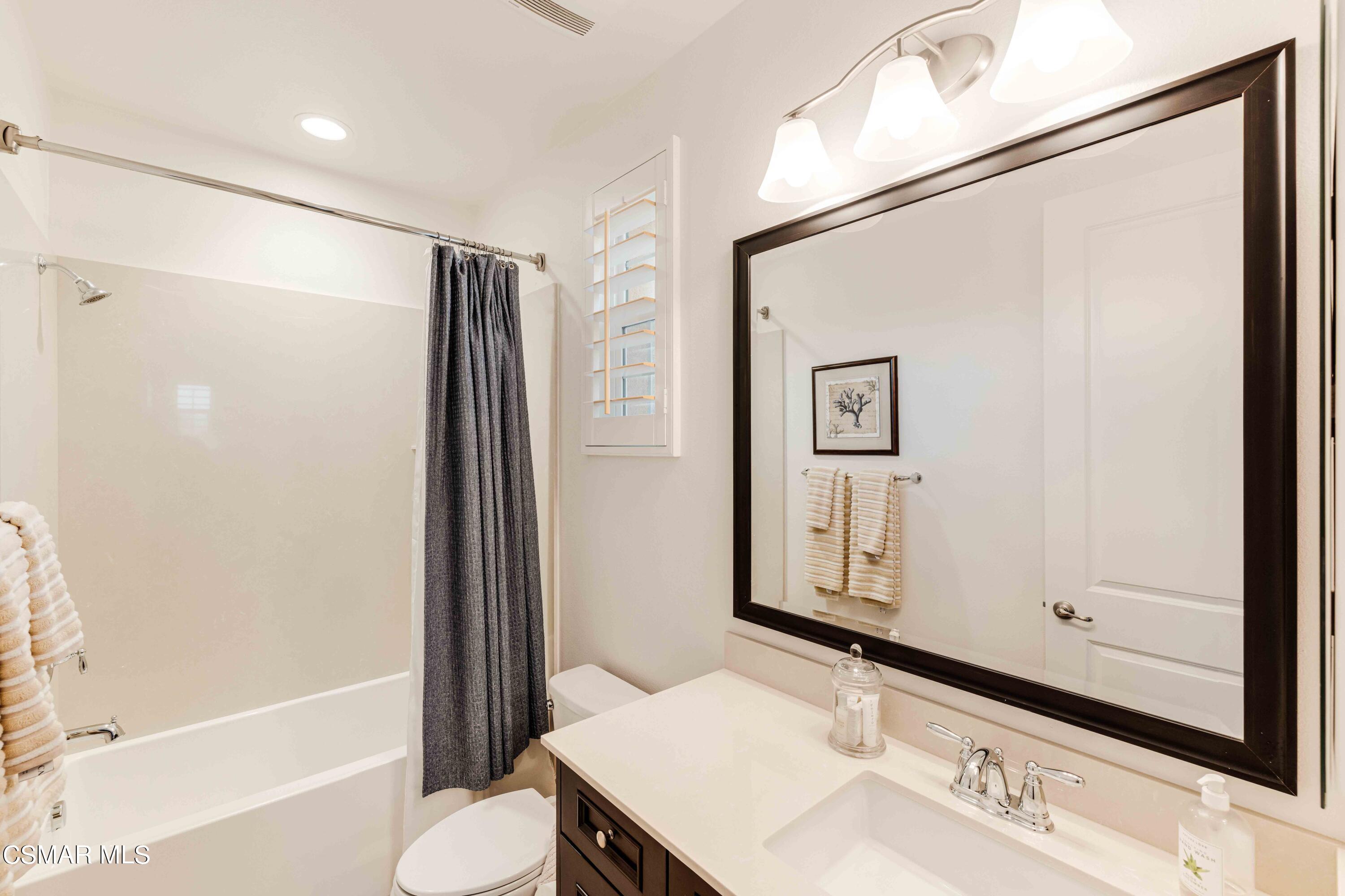 13210 Bent Grass Place Moorpark, CA 93021 - Photo 30 of 73 13210 Bent Grass Pl-34