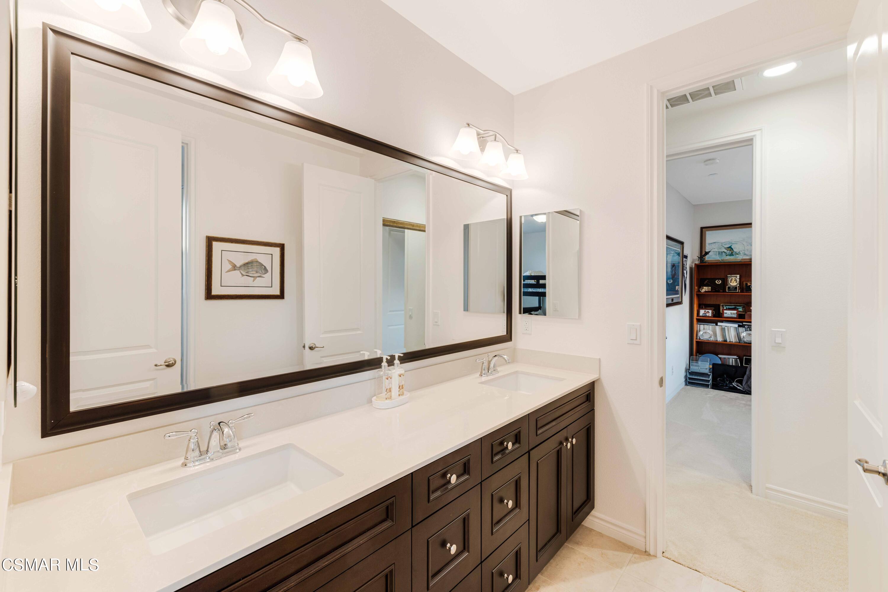 13210 Bent Grass Place Moorpark, CA 93021 - Photo 35 of 73 13210 Bent Grass Pl-36