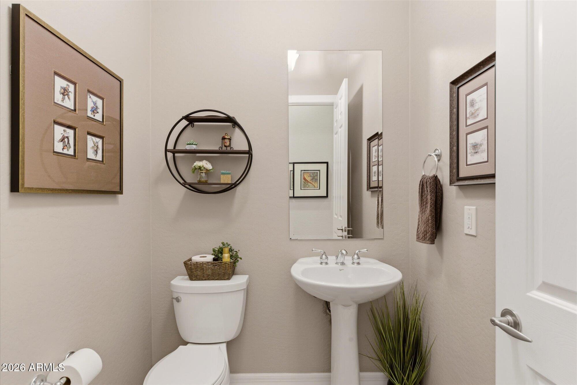 40118 North Lytham Way Phoenix, AZ 85086 - Photo 27 of 40 powder room