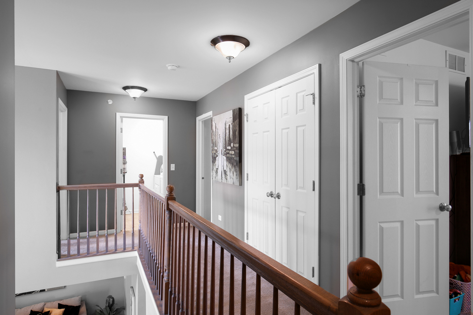 98 Lawrence Lane Matteson, IL 60443 - Photo 15 of 20 a view of a hallway