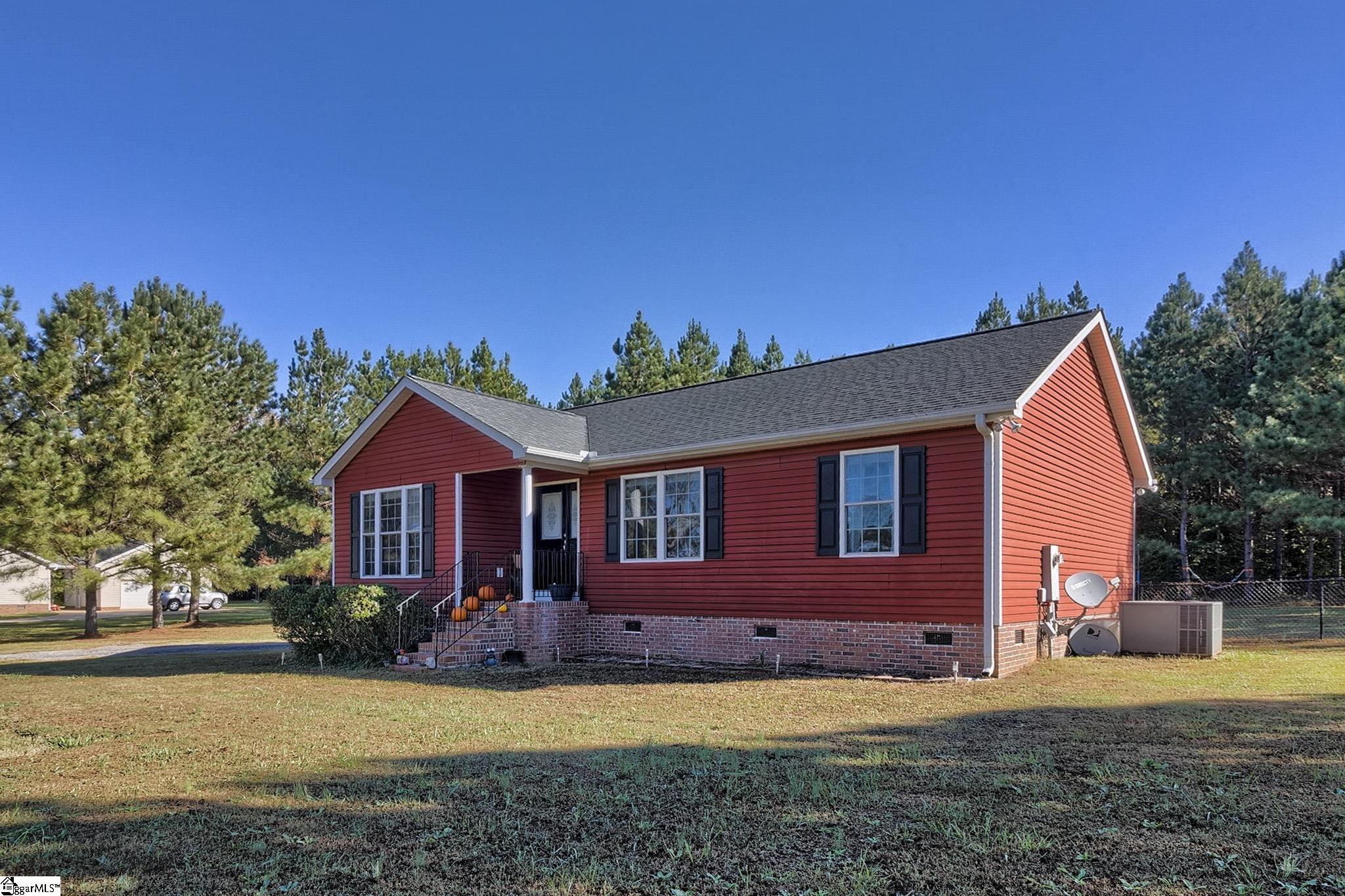 3843 Neely Ferry Road Laurens, SC 29360 - Photo 27 of 29